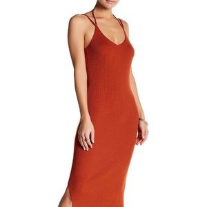 🌹RIBBED MIDI DRESS🌹